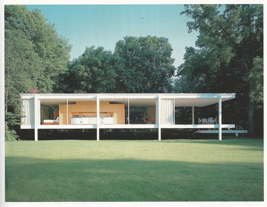 <p>2015<br />
Farnsworth House Shadow</p>
